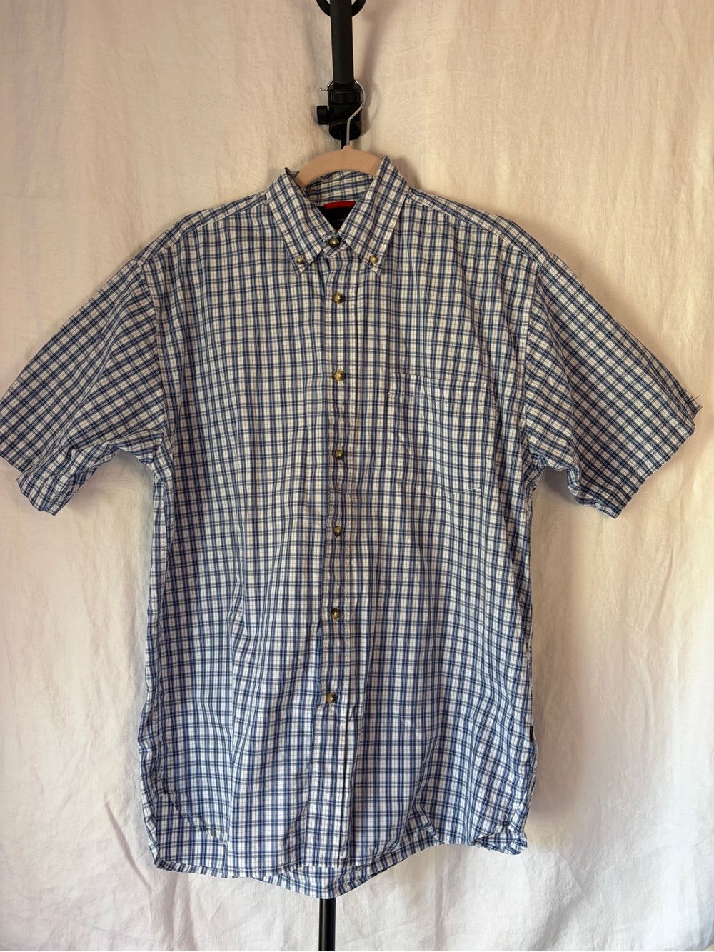 Wrangler Premium Quality Wrinkle Resist Men's Short-Sleeve Plaid  Blue/White
